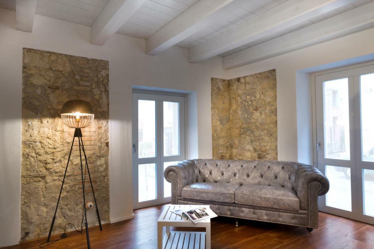 Cagliari Marina Harbour Guest House & Lounge エクステリア 写真